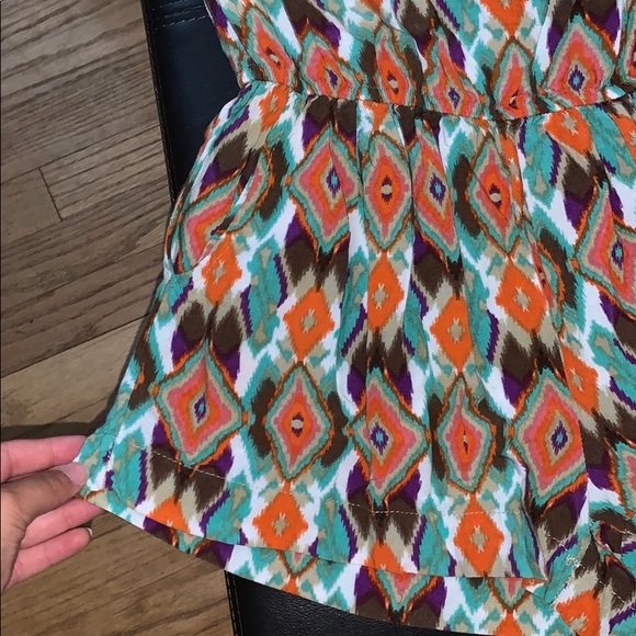 Patterned romper - Picture 2 of 4